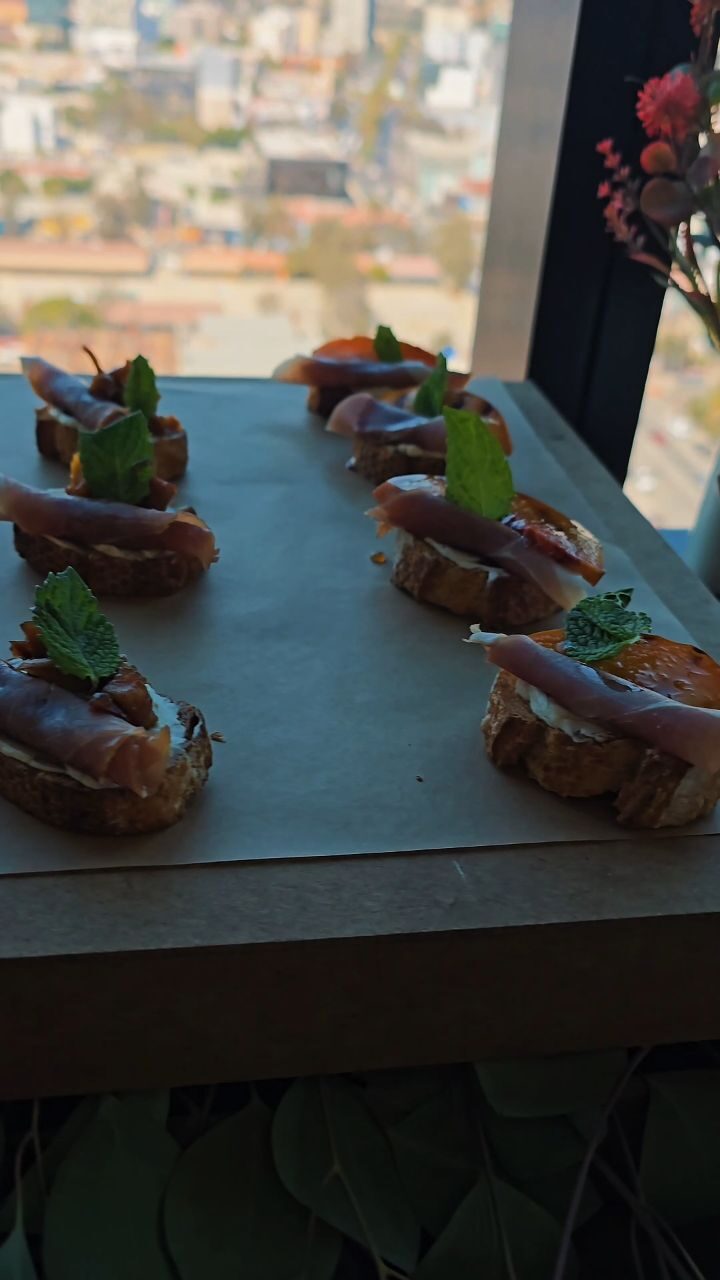 Instagram post from doslilas_. This post is in position 12.